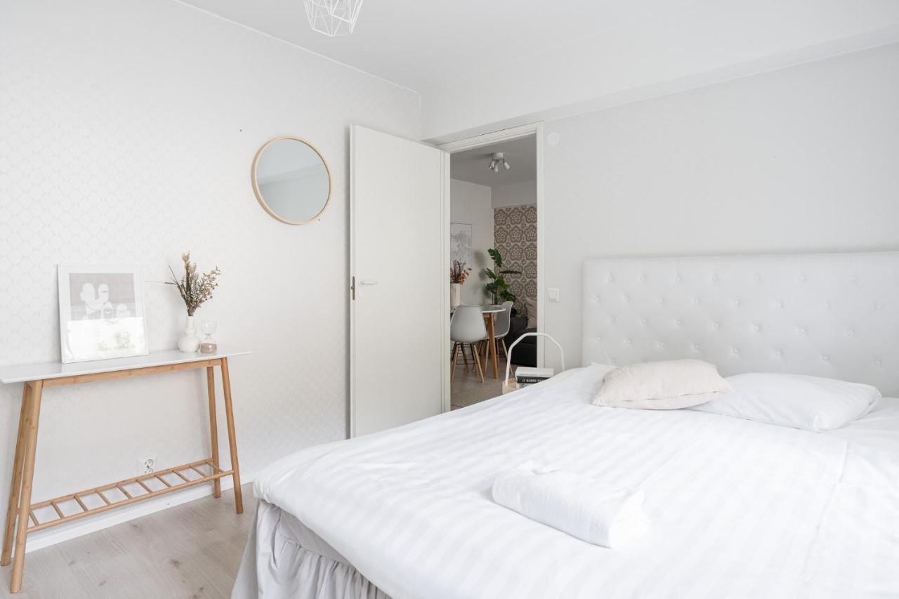 טמפרה "Pieni Verka" - Homelike 1Br Apartment Next To Restaurants מראה חיצוני תמונה